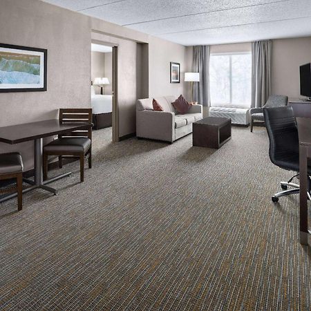 La Quinta Inn & Suites By Wyndham Mooresville Dış mekan fotoğraf
