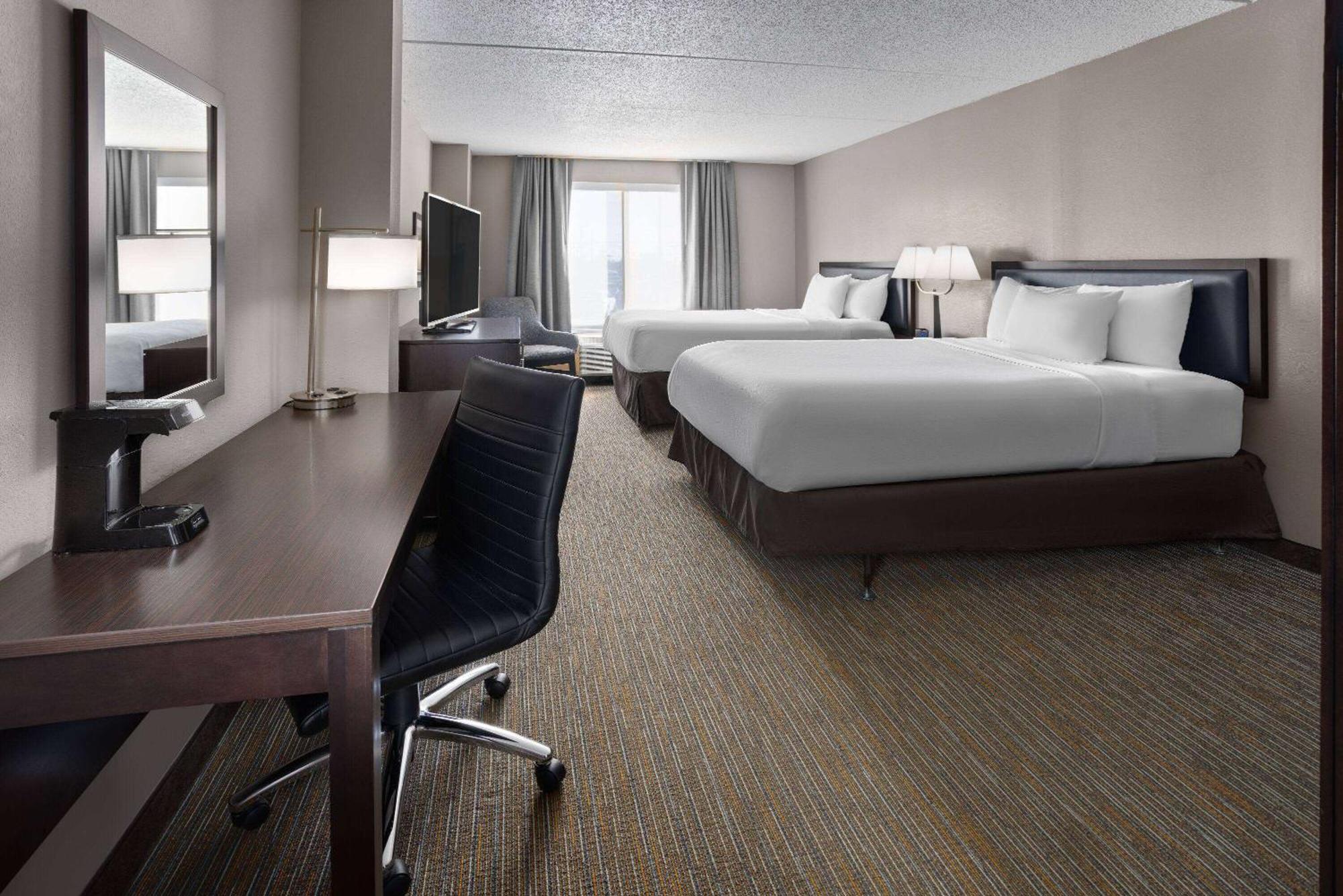 La Quinta Inn & Suites By Wyndham Mooresville Dış mekan fotoğraf