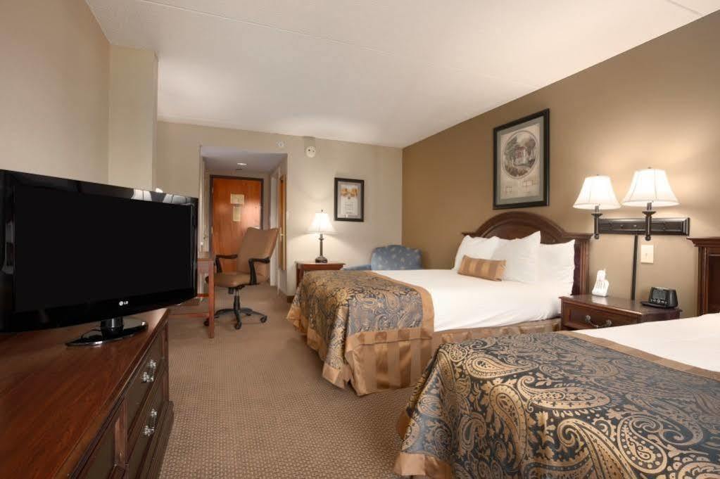 La Quinta Inn & Suites By Wyndham Mooresville Dış mekan fotoğraf