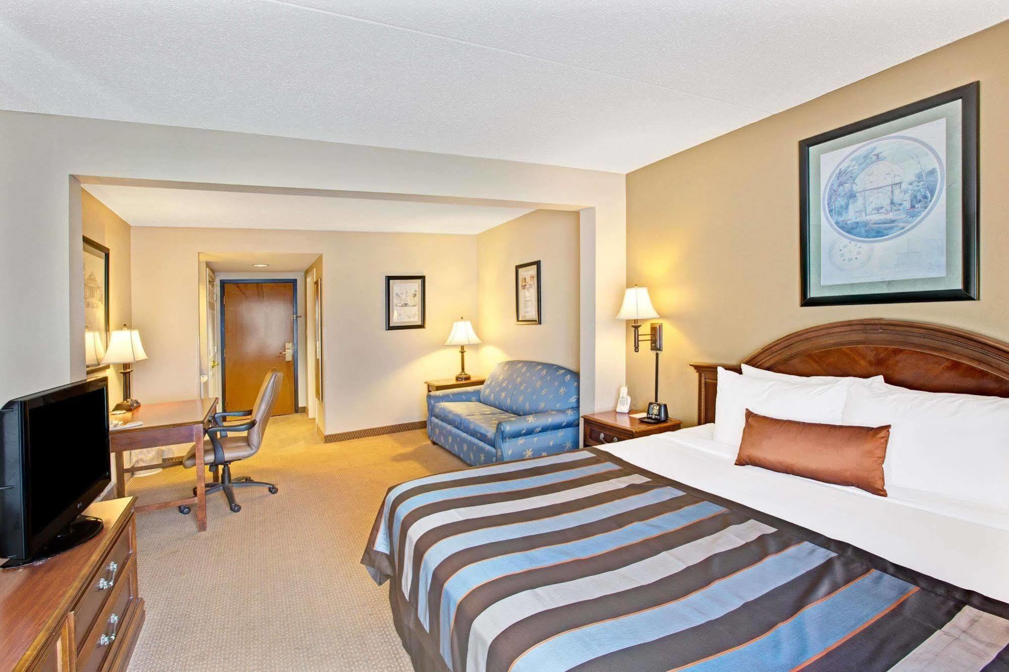 La Quinta Inn & Suites By Wyndham Mooresville Dış mekan fotoğraf
